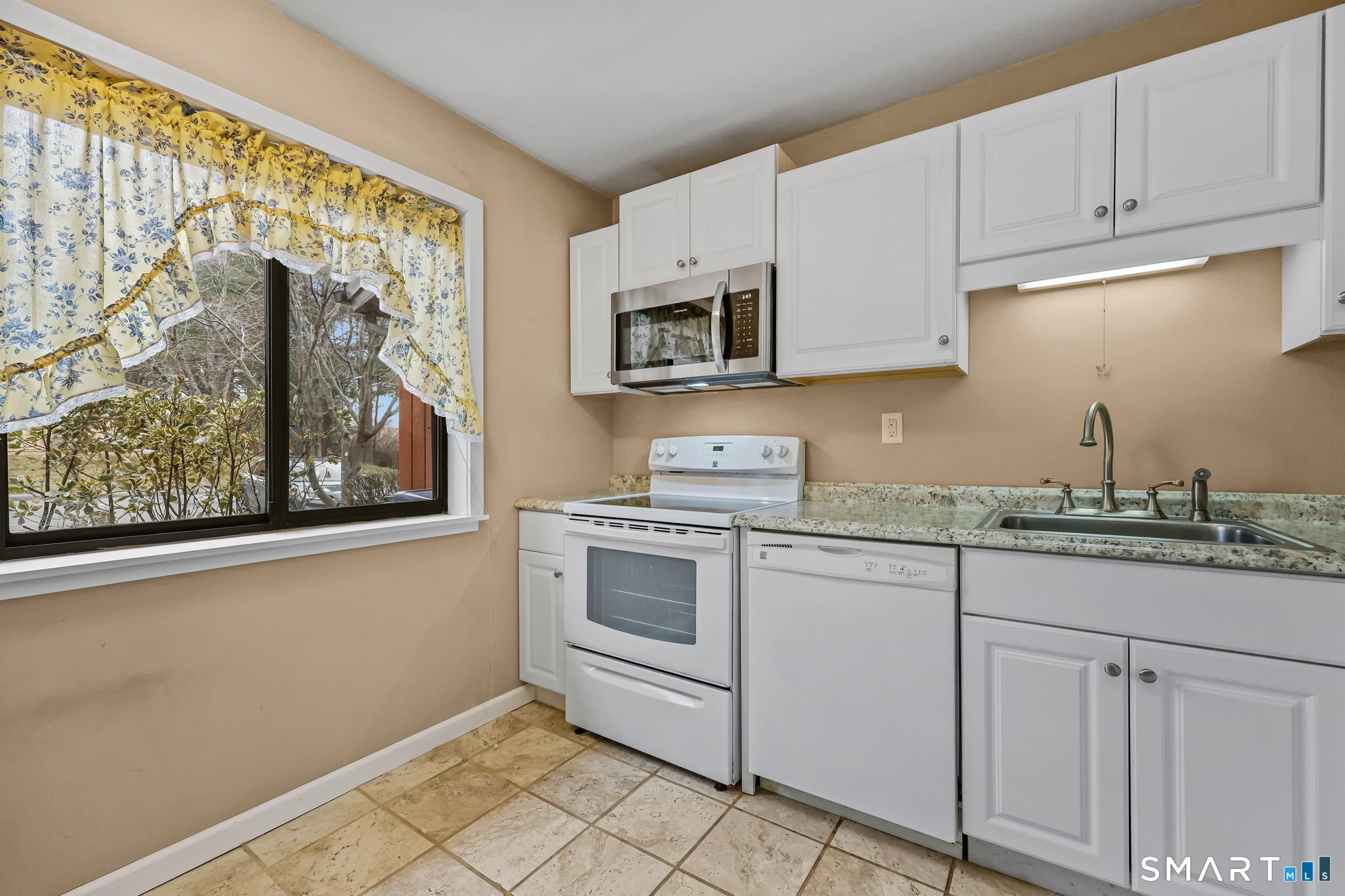469 Asbury Ridge, Unit 469 Shelton, CT 06484 - Photo 15 of 31