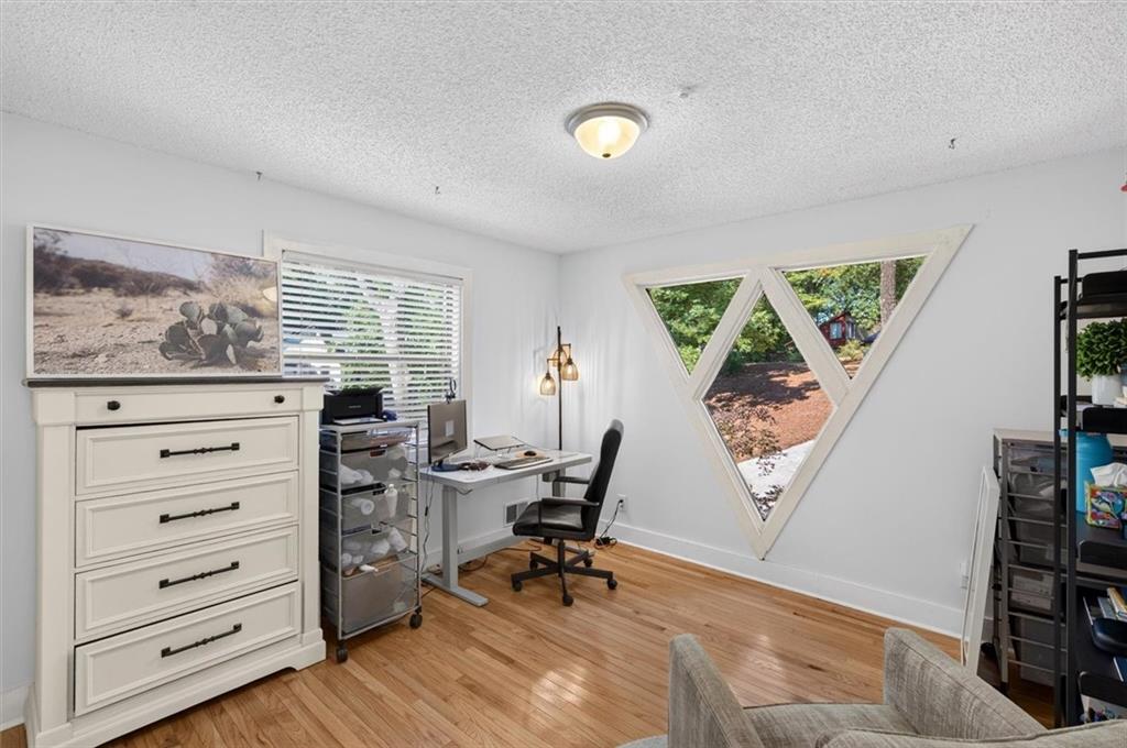 1981 Kinridge Road Marietta, GA 30062 - Photo 38 of 51 Gallery Image 38