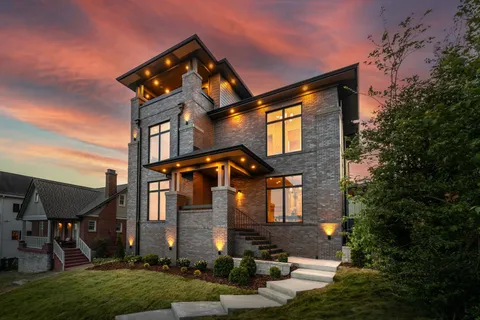 $2,799,900 | 2113 Eastwood Avenue, Nashville, TN 37212