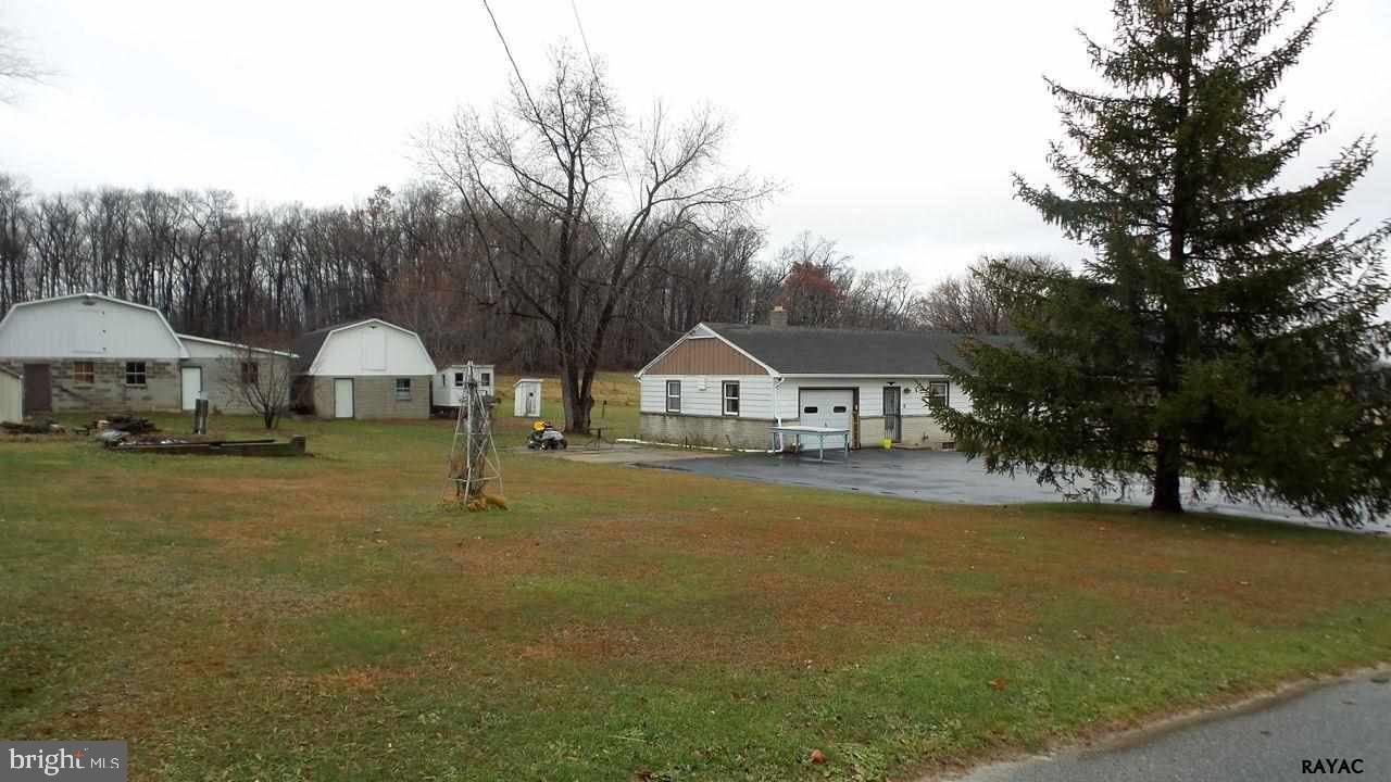 195 Spring Hollow Road Windsor, PA 17366 - Photo 3 of 36