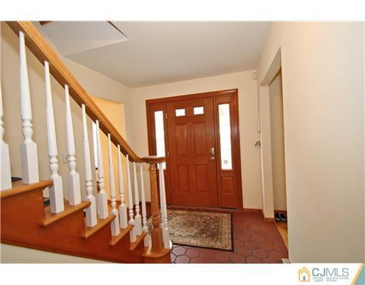 294 Hamlin Road North Brunswick, NJ 08902 - Photo 3 of 25 Gallery Image 3