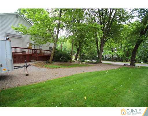 294 Hamlin Road North Brunswick, NJ 08902 - Photo 22 of 25 Gallery Image 22