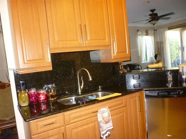 $4,000 | 644 Conservation Drive, Weston, FL 33327