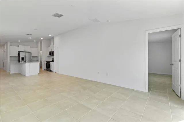 $2,900 | 9136 Tequila Sunrise Drive, Sarasota, FL 34241