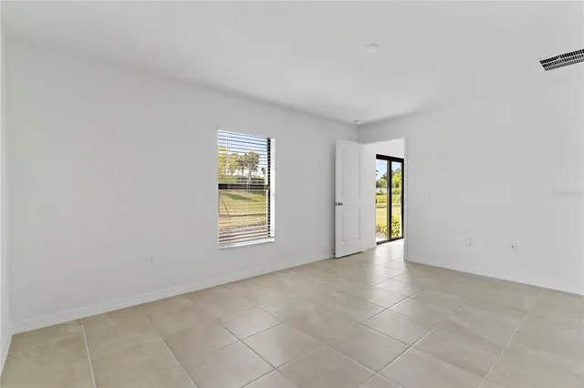 $2,900 | 9136 Tequila Sunrise Drive, Sarasota, FL 34241