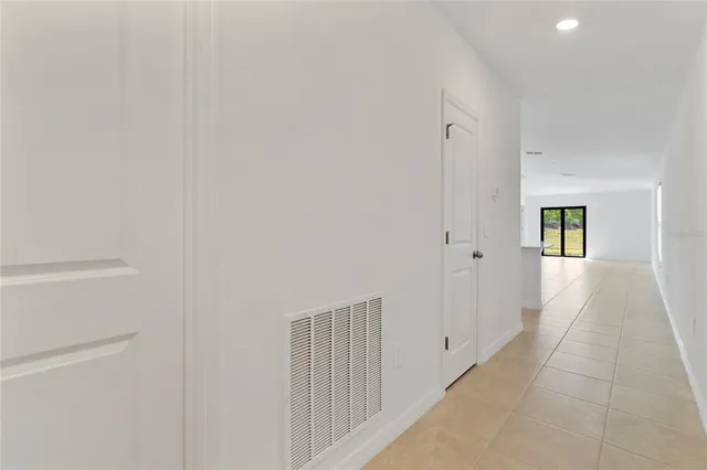 $2,900 | 9136 Tequila Sunrise Drive, Sarasota, FL 34241