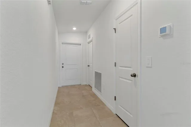 $2,900 | 9136 Tequila Sunrise Drive, Sarasota, FL 34241