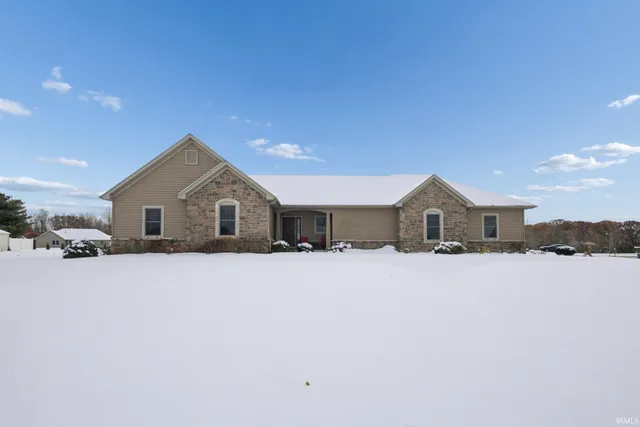 $474,900 | 67354 Kensington Drive, Goshen, IN 46526