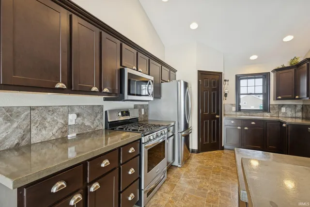 $474,900 | 67354 Kensington Drive, Goshen, IN 46526