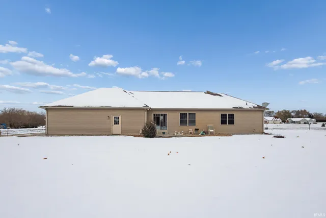 $474,900 | 67354 Kensington Drive, Goshen, IN 46526