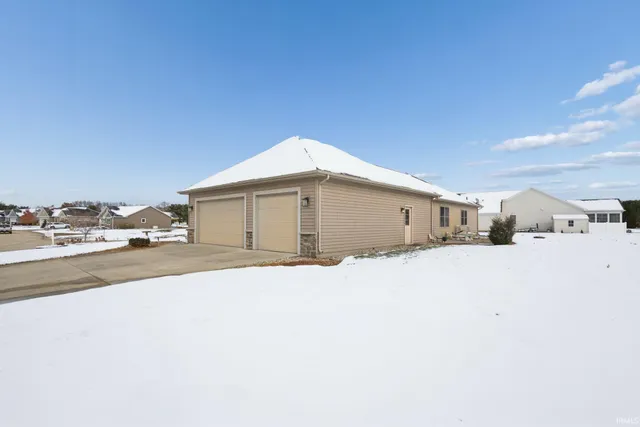 $474,900 | 67354 Kensington Drive, Goshen, IN 46526