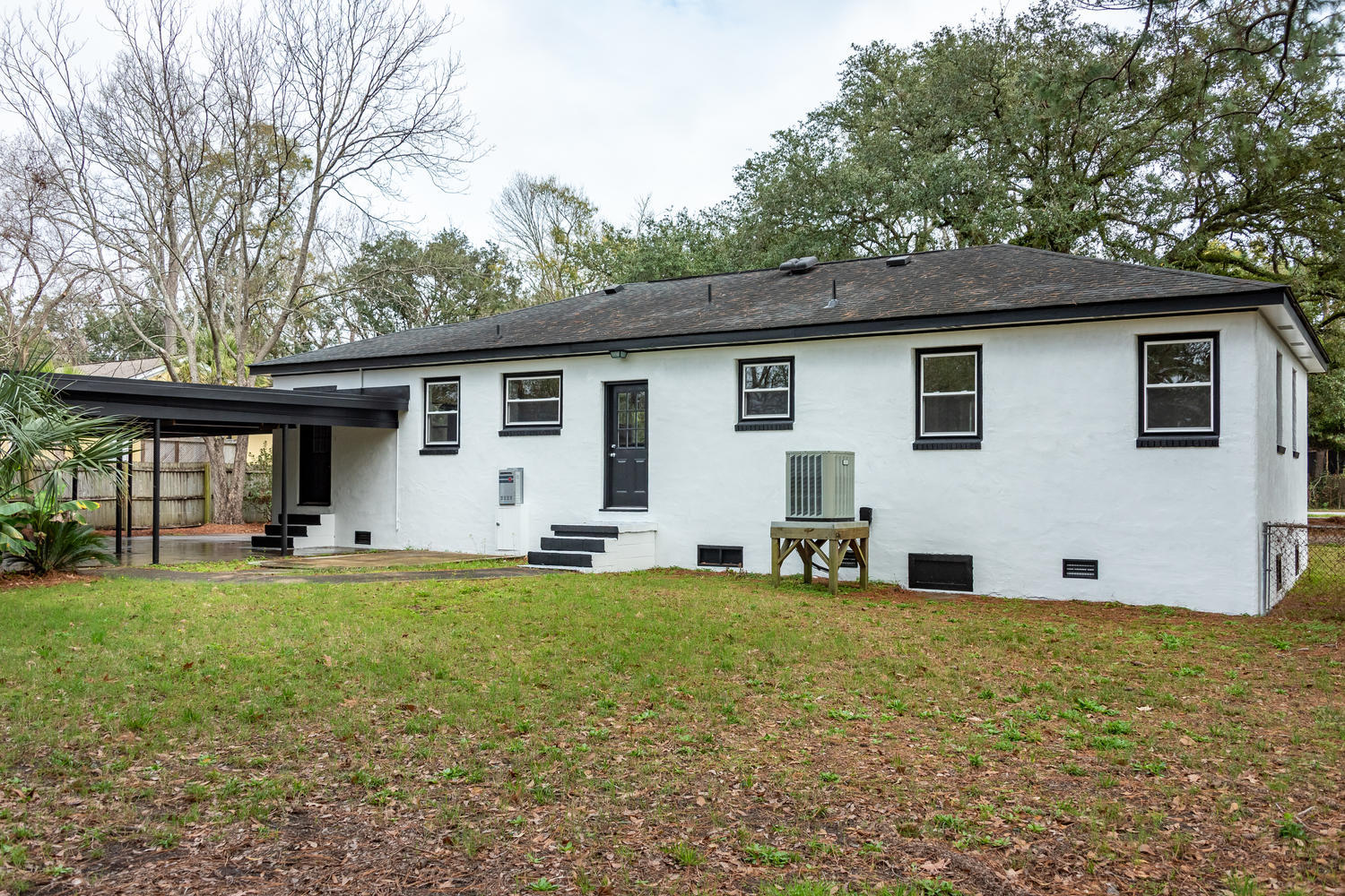 323 Wappoo Road Charleston, SC 29407 - Photo 22 of 26 323 Wappoo Road