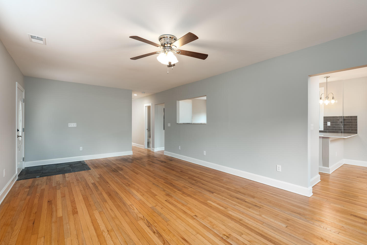 323 Wappoo Road Charleston, SC 29407 - Photo 5 of 26 323 Wappoo Road