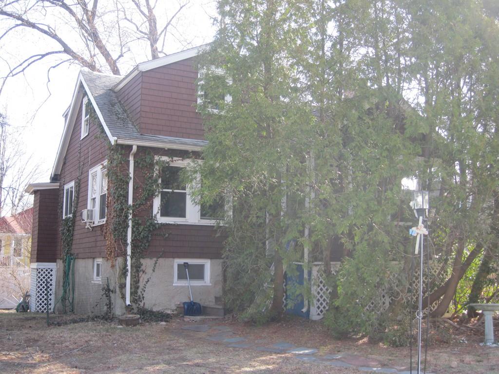 60 Margaret Road Newton, MA 02461 - Photo 5 of 8