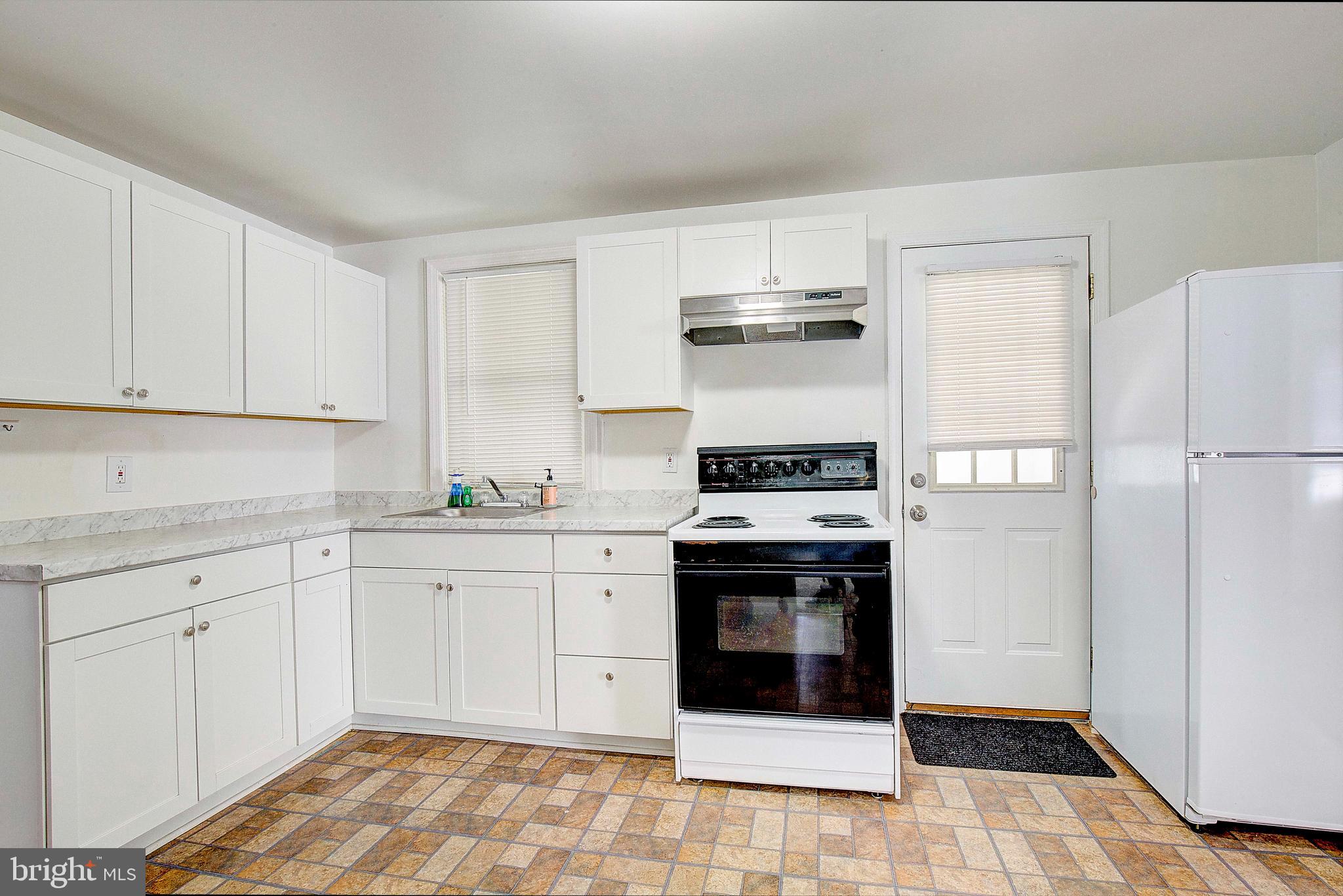 1141 Monroe Circle Brooklyn, MD 21225 - Photo 7 of 27