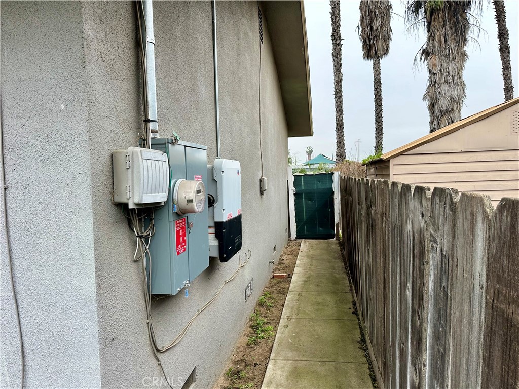 1231 7th Street Livingston, CA 95334 - Photo 37 of 39