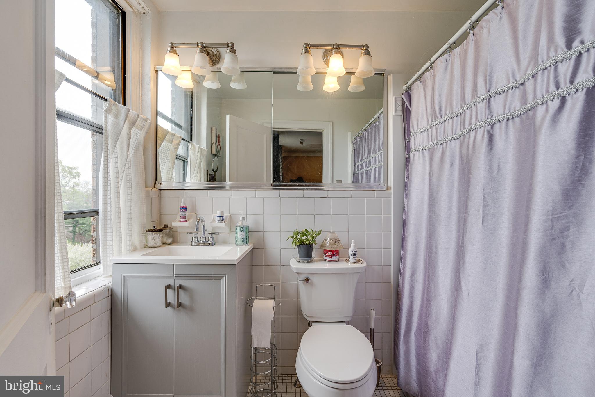 900 Valley Road, Unit B401 Elkins Park, PA 19027 - Photo 21 of 30 Master Bath