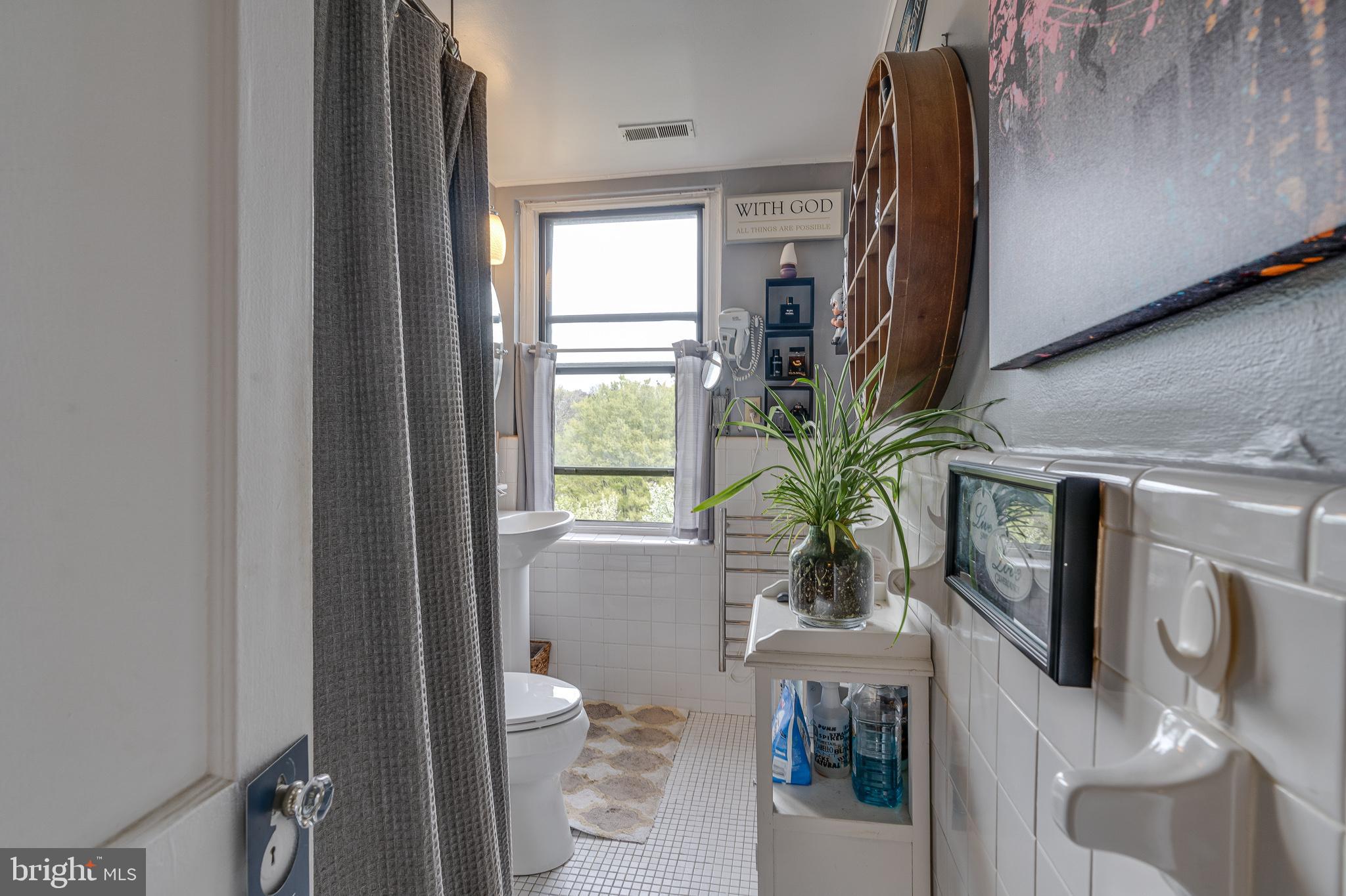 900 Valley Road, Unit B401 Elkins Park, PA 19027 - Photo 22 of 30 Hall Bath