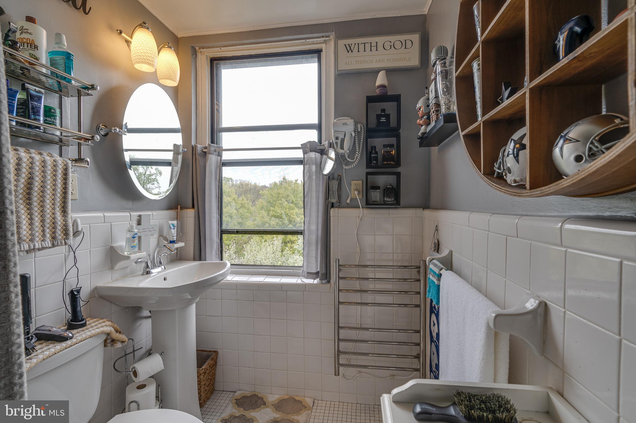 900 Valley Road, Unit B401 Elkins Park, PA 19027 - Photo 24 of 30 Hall Bath