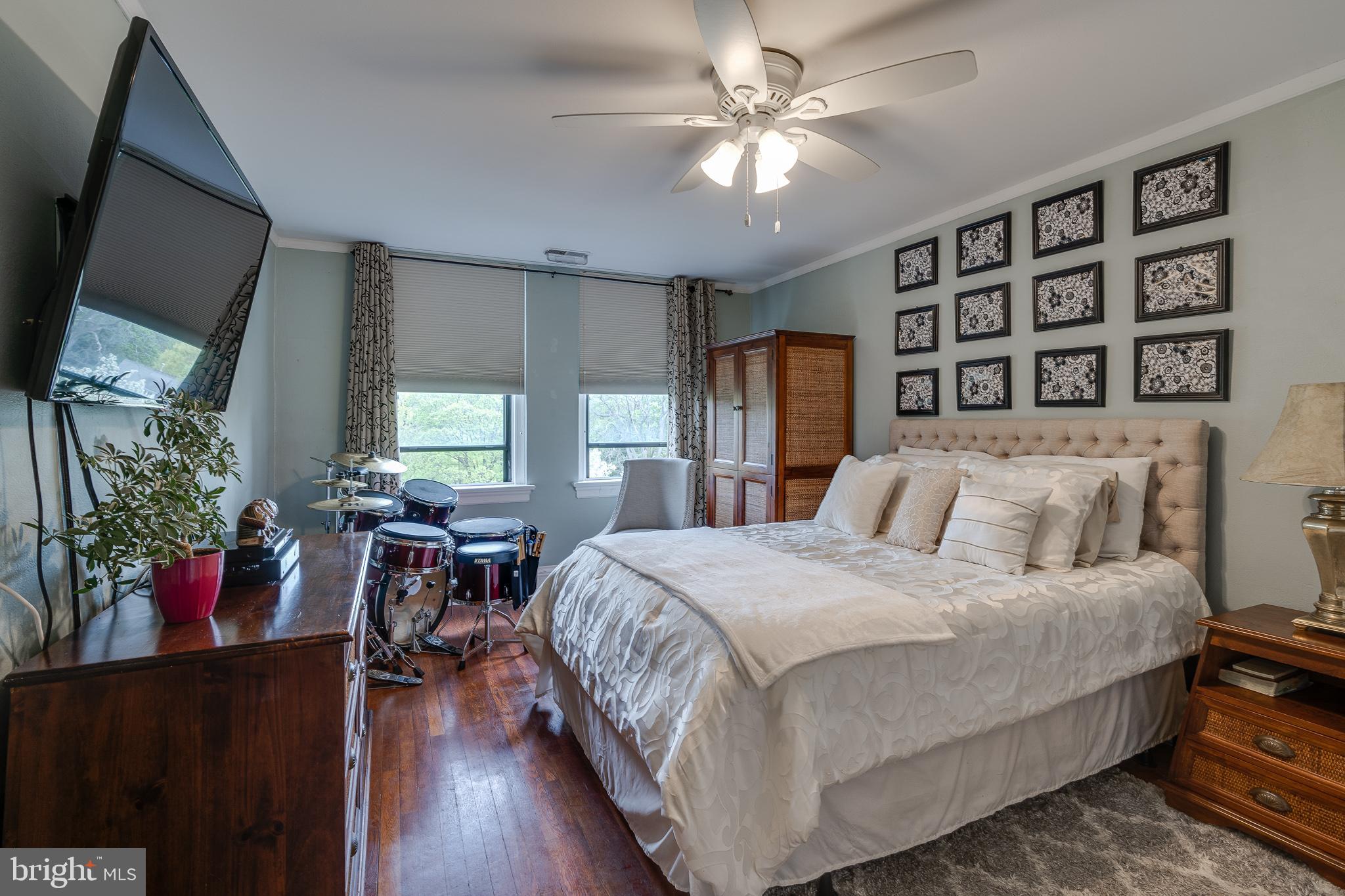 900 Valley Road, Unit B401 Elkins Park, PA 19027 - Photo 25 of 30 Second Bedroom