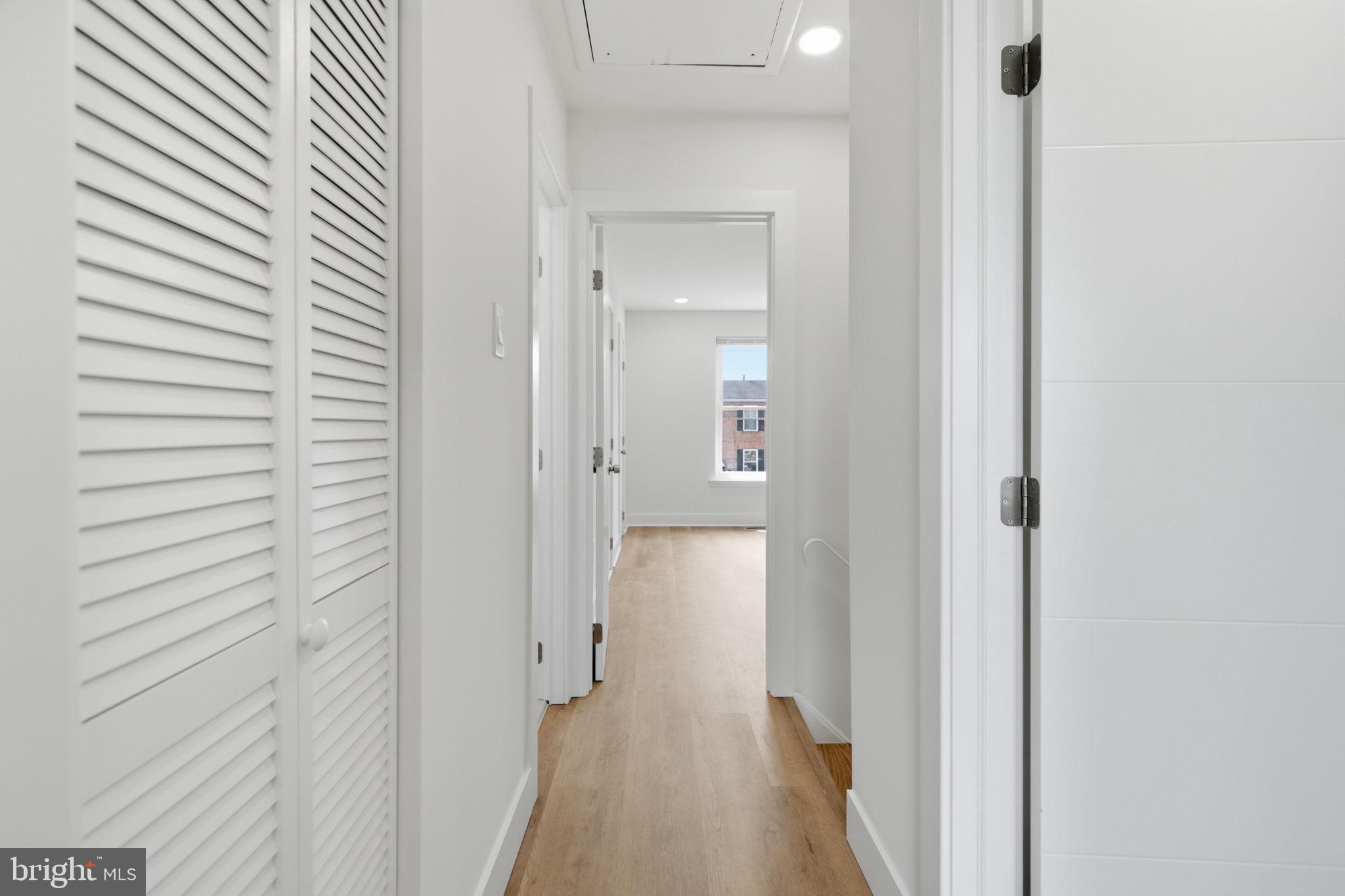 223 Parkdale Road Philadelphia, PA 19154 - Photo 17 of 29 Gallery Image 17