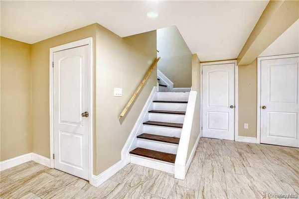 $4,500 | 30 Whitfield Lane, Coram, NY 11727