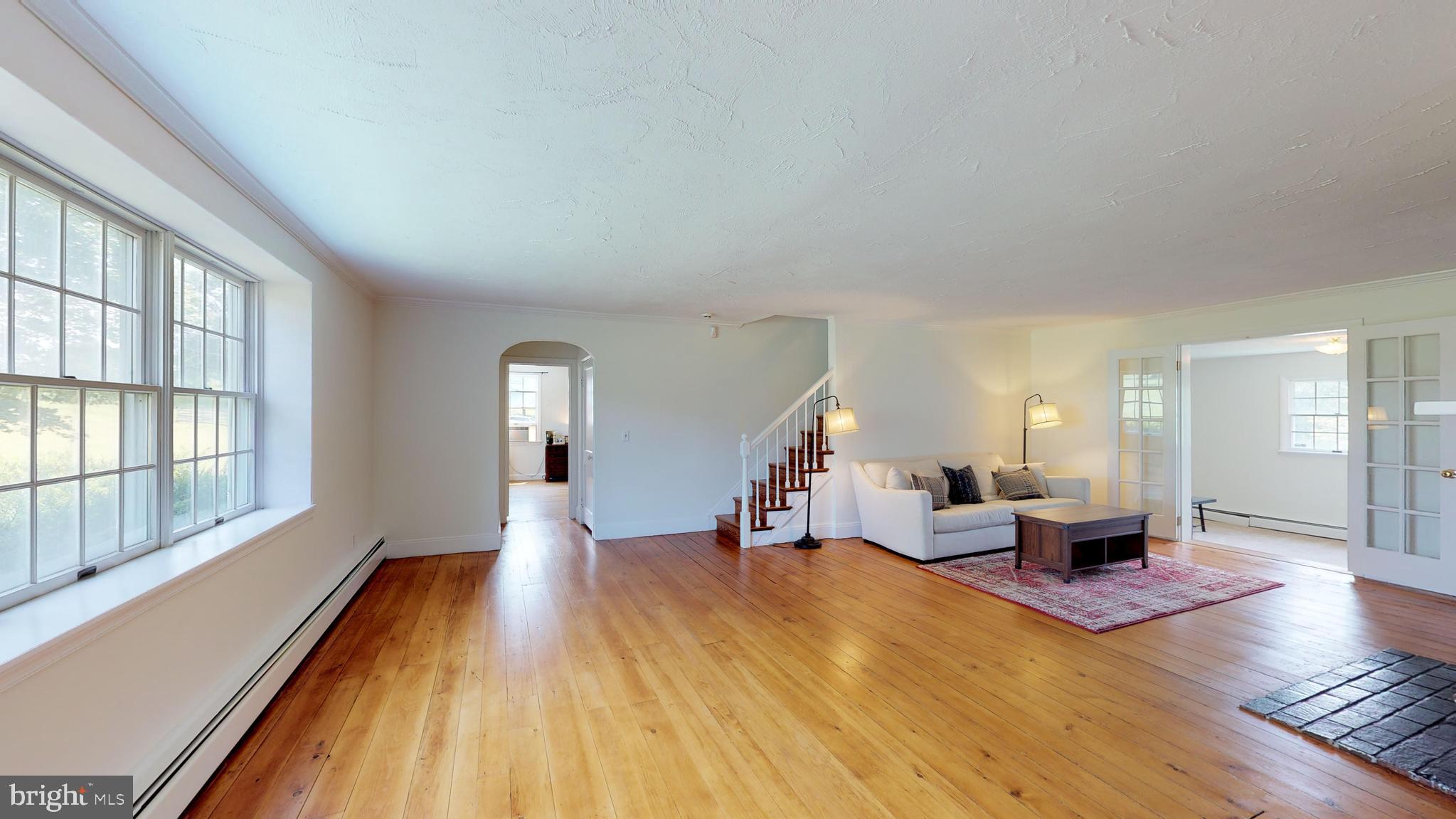 13446 Bottom Road Hydes, MD 21082 - Photo 14 of 79 Formal Living Room