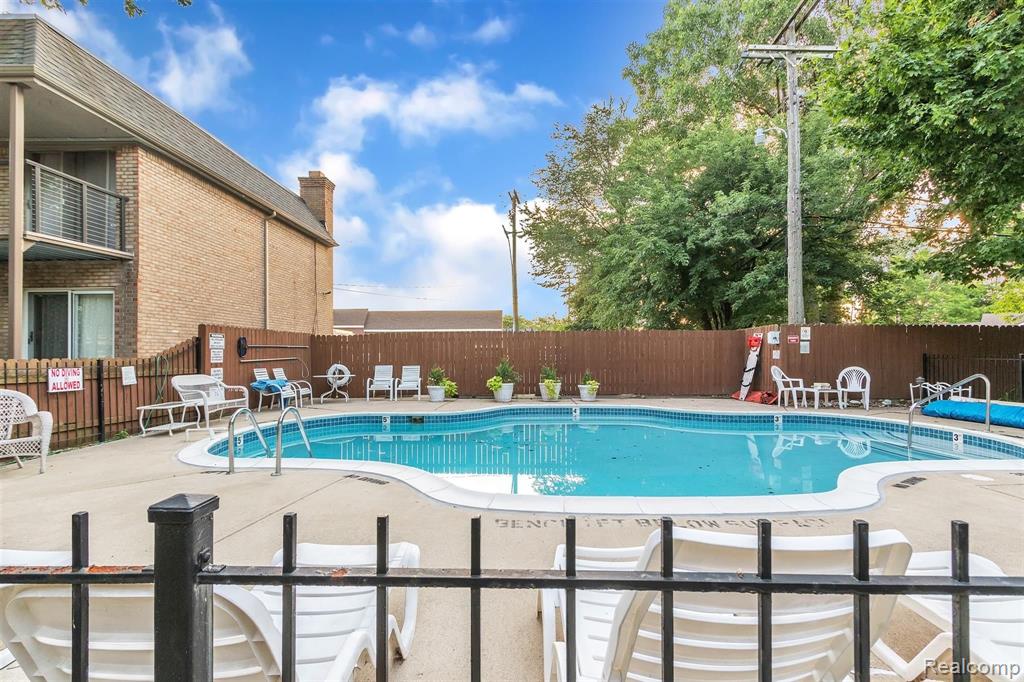 1725 14 14 Mile Road, Unit D Birmingham, MI 48009 - Photo 26 of 32