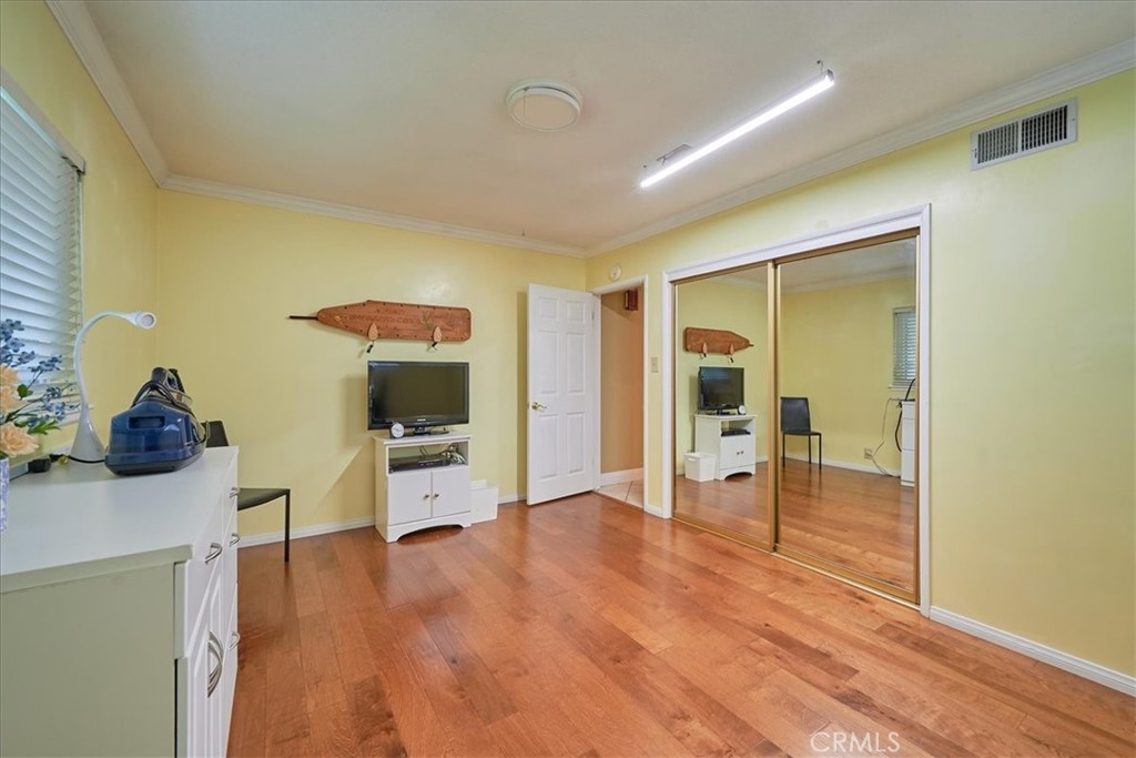 2221 Elsinore Road Riverside, CA 92506 - Photo 44 of 65 a view of a living room
