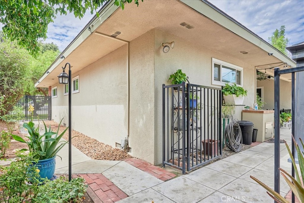 2221 Elsinore Road Riverside, CA 92506 - Photo 64 of 65