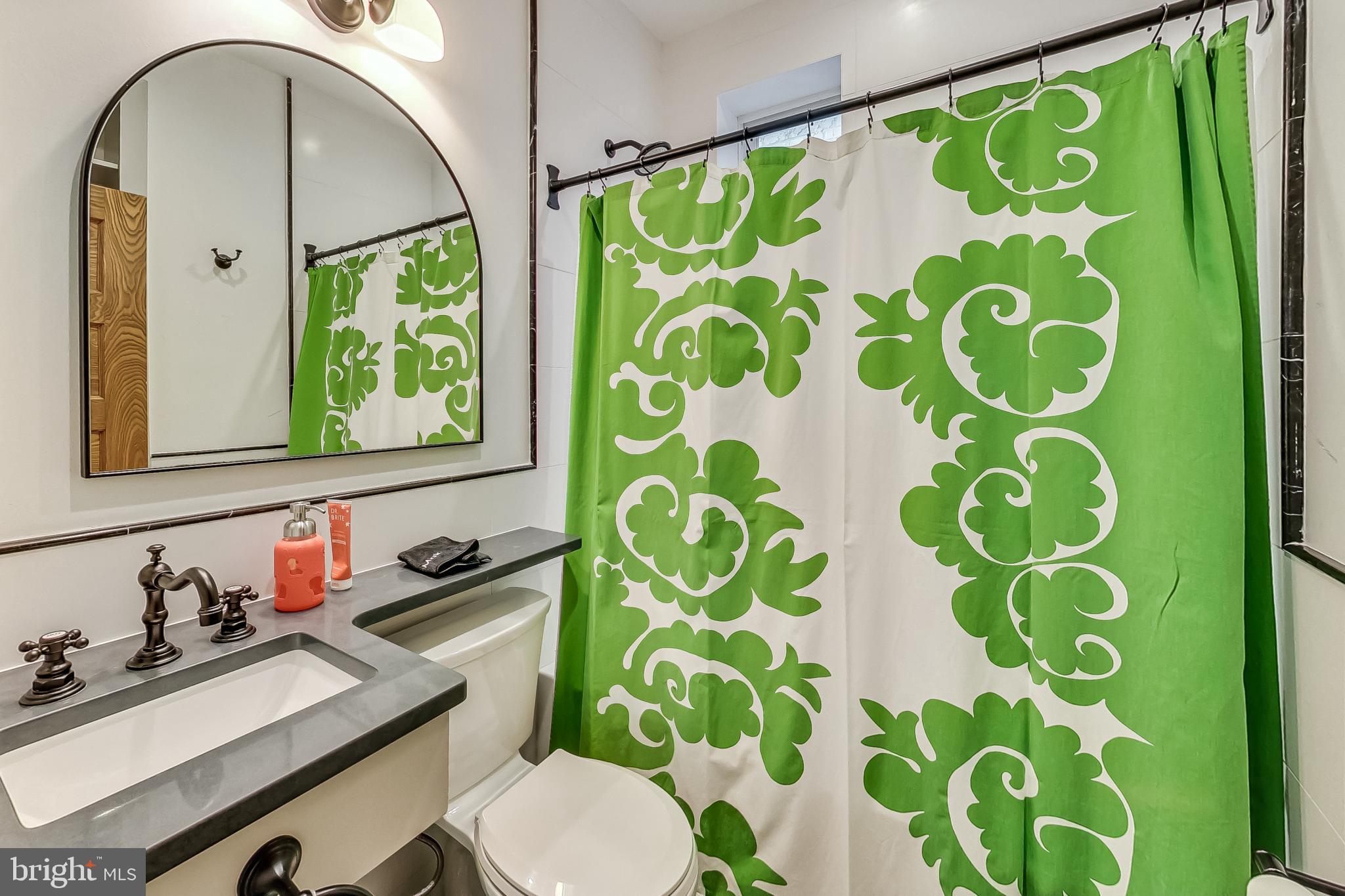 906 8th Street Northeast Washington, DC 20002 - Photo 19 of 46