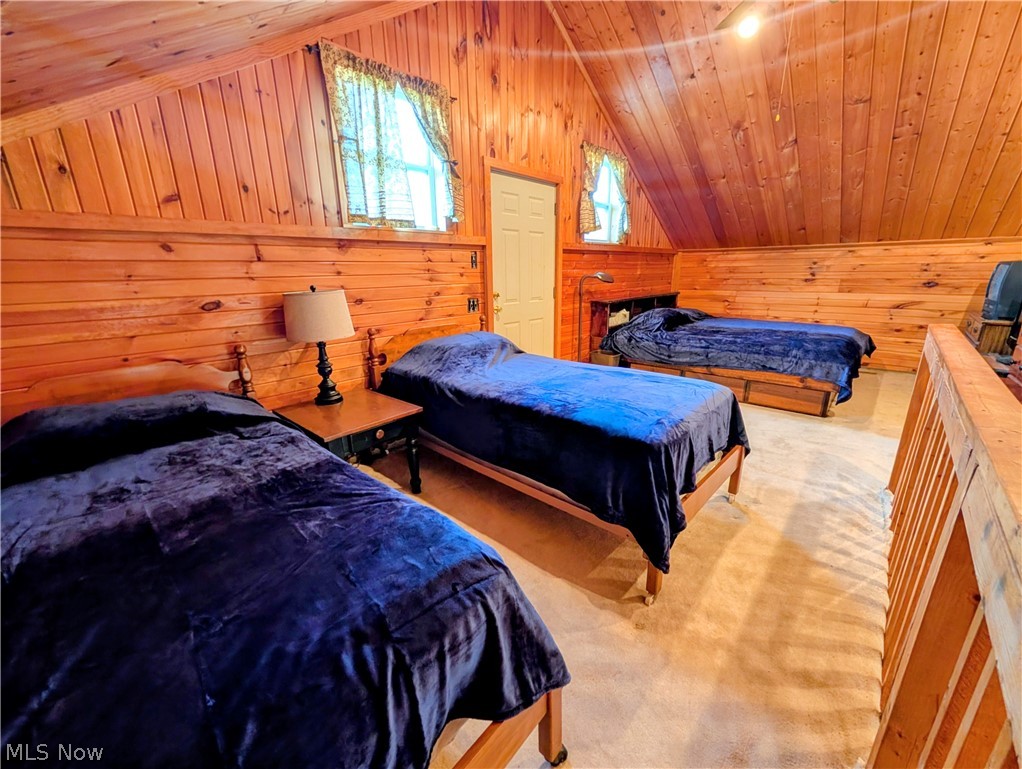 66323 Lake Road Cambridge, OH 43725 - Photo 25 of 44 Loft bedroom. Currently has 2 twin beds and a king size bed