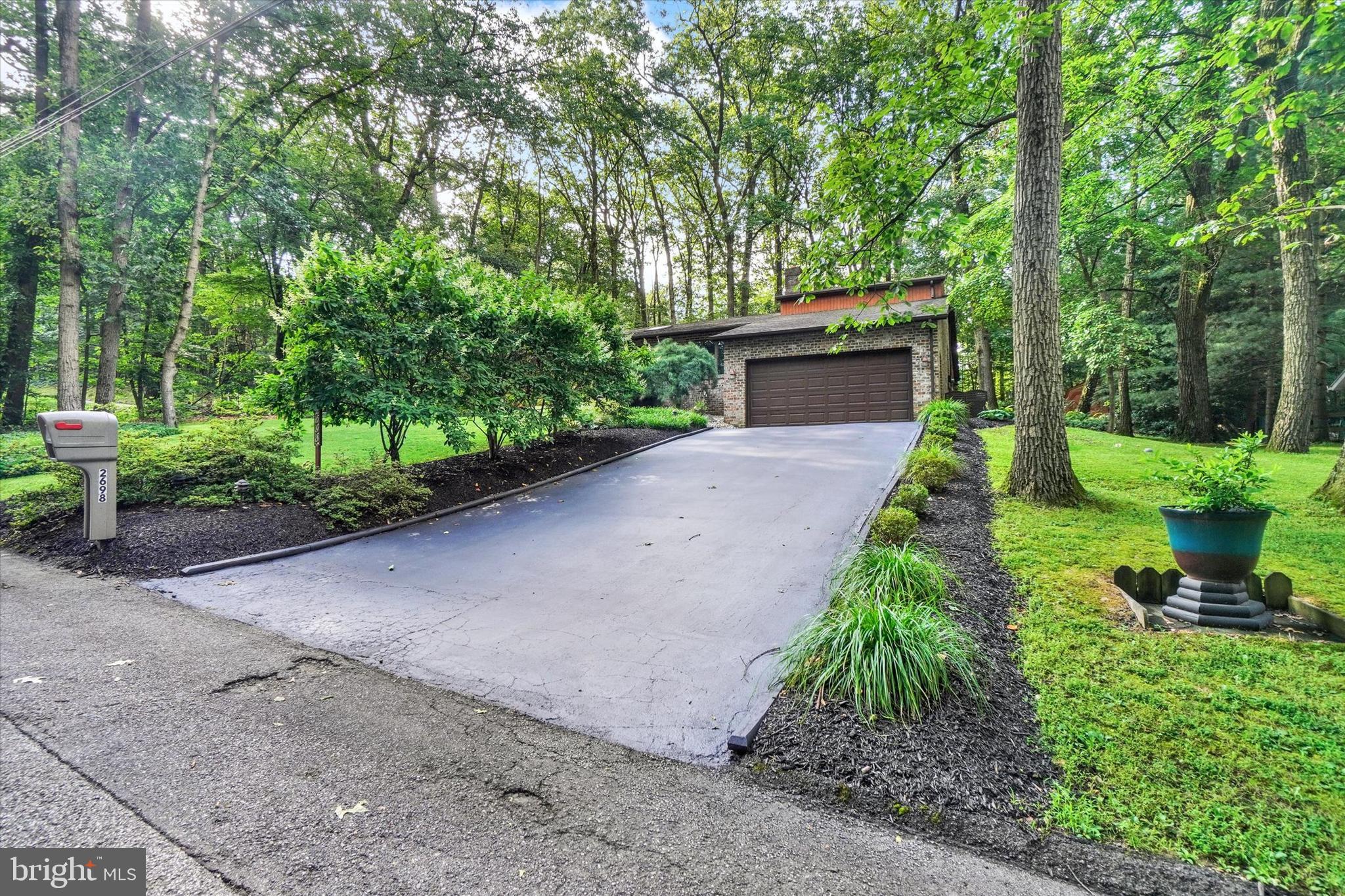 2698 Forest Road York, PA 17402 - Photo 3 of 28 Gallery Image 3