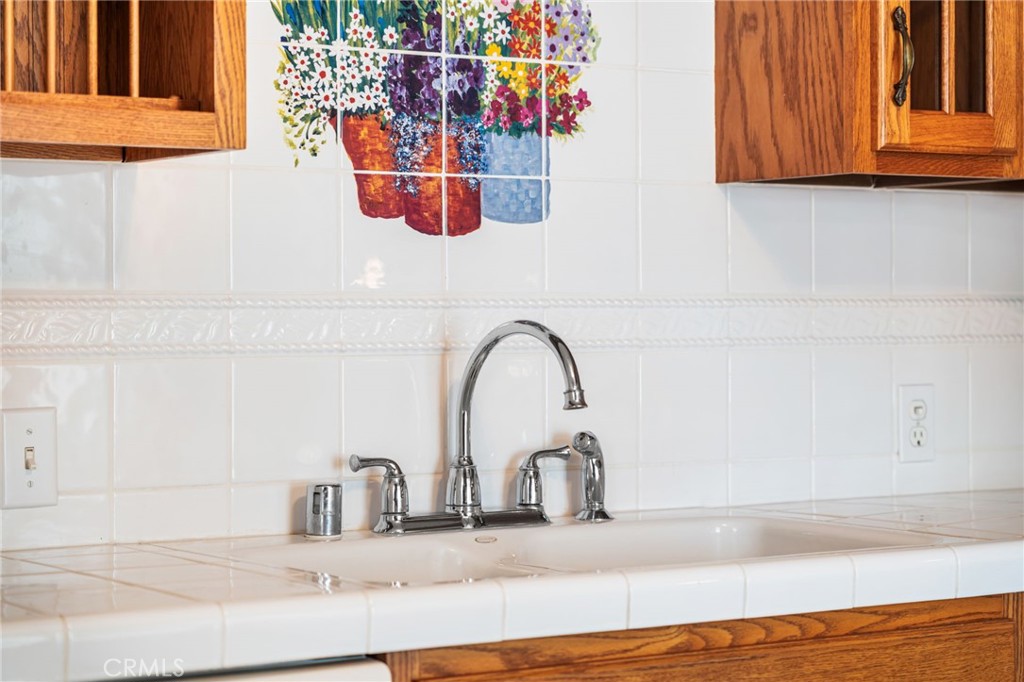 1237 Electric Street Gardena, CA 90248 - Photo 6 of 29