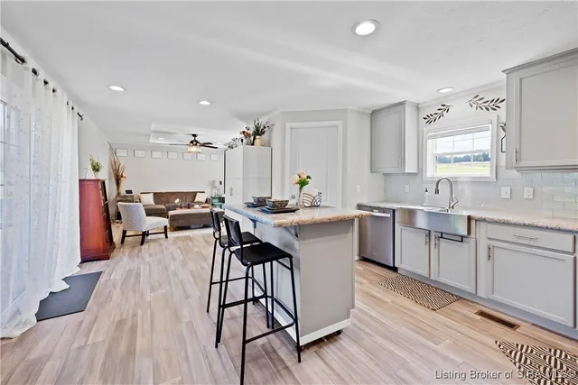 $235,000 | 9927 Maplewood Court, Pekin, IN 47165