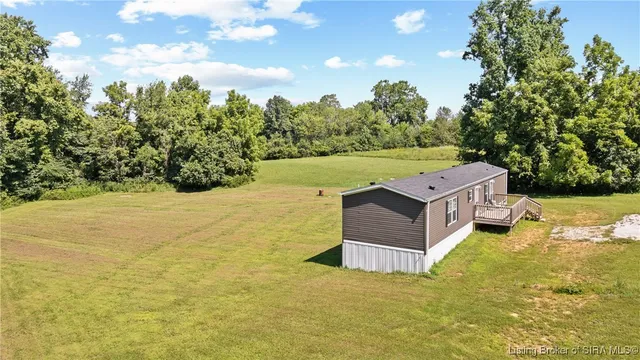 $235,000 | 9927 Maplewood Court, Pekin, IN 47165