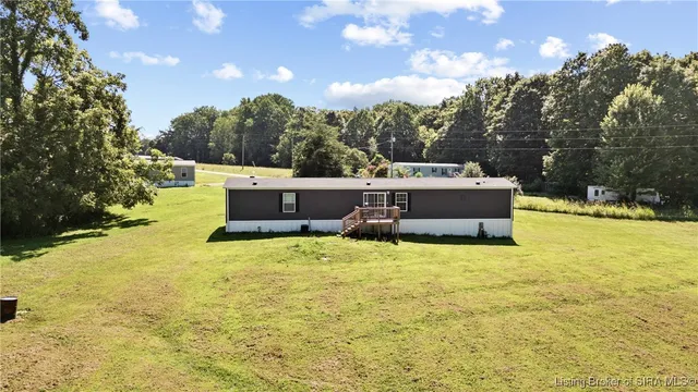 $235,000 | 9927 Maplewood Court, Pekin, IN 47165