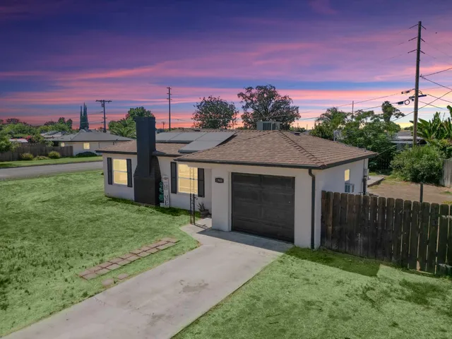 $320,000 | 1900 Easy Street, Hanford, CA 93230
