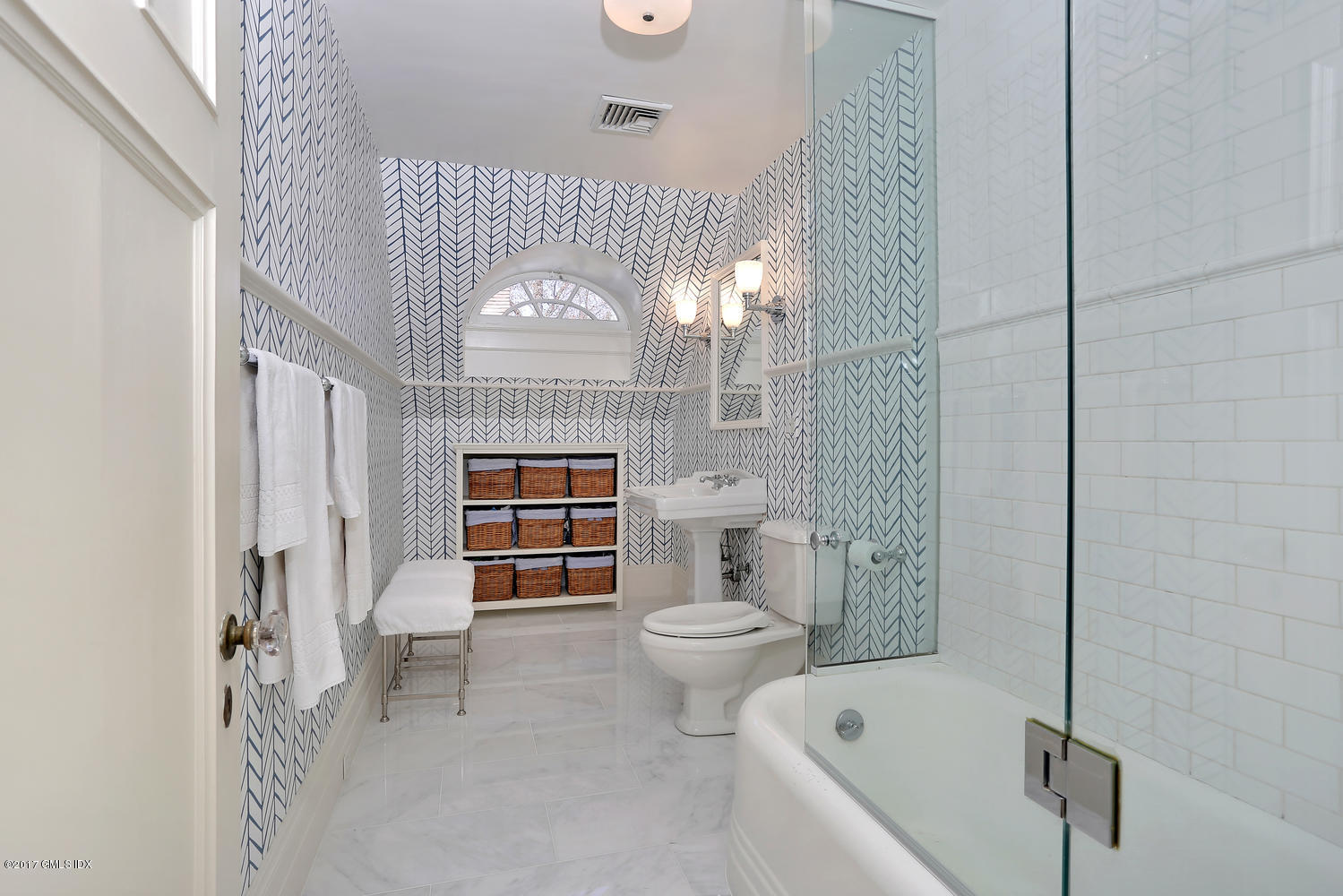 49 Calhoun Drive Greenwich, CT 06831 - Photo 18 of 21 a bathroom with a toilet tub and shower