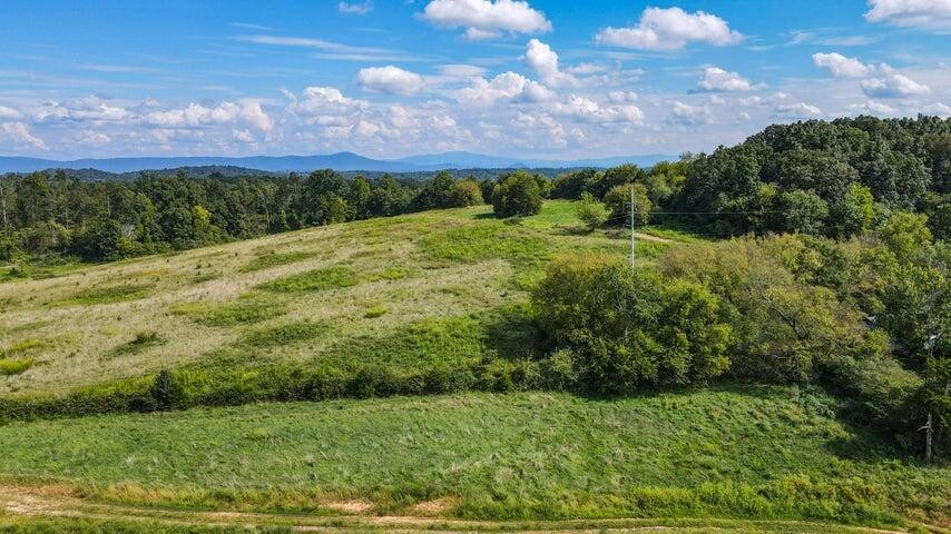 354 Northeast Dry Valley Road Cleveland, TN 37312 - Photo 12 of 32 Gallery Image 12