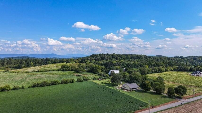 354 Northeast Dry Valley Road Cleveland, TN 37312 - Photo 23 of 32 Gallery Image 23