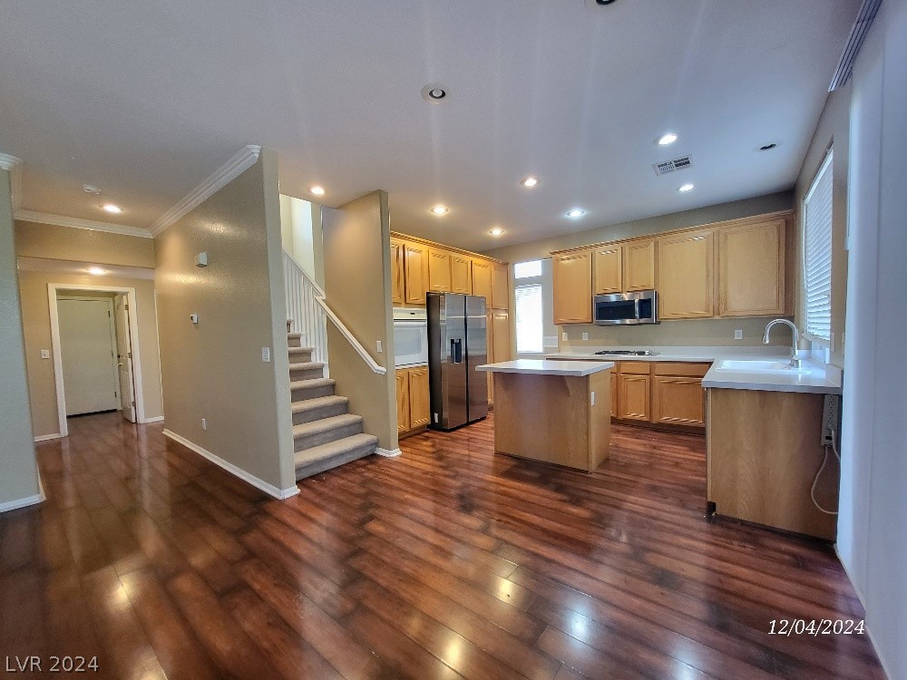 2247 Tedesca Drive Henderson, NV 89052 - Photo 2 of 20