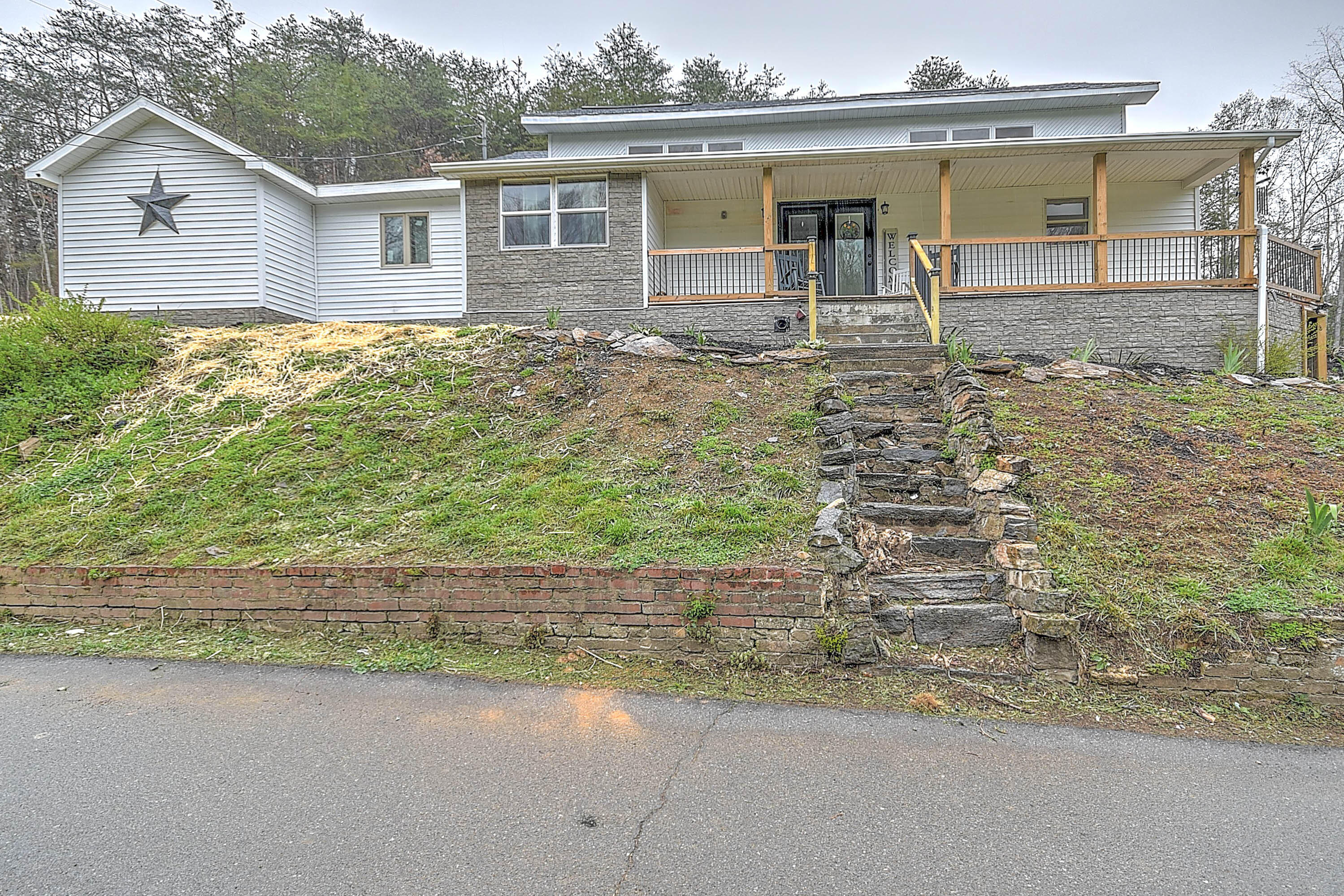 228 Garland Branch Road Watauga, TN 37694 - Photo 1 of 49 Garland Branch
