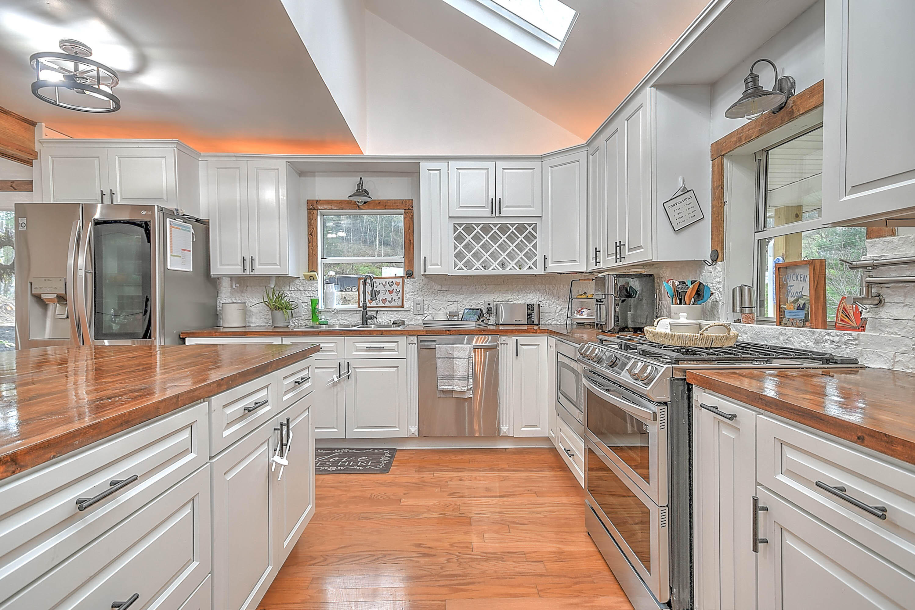 228 Garland Branch Road Watauga, TN 37694 - Photo 4 of 49 Garland Branch-7