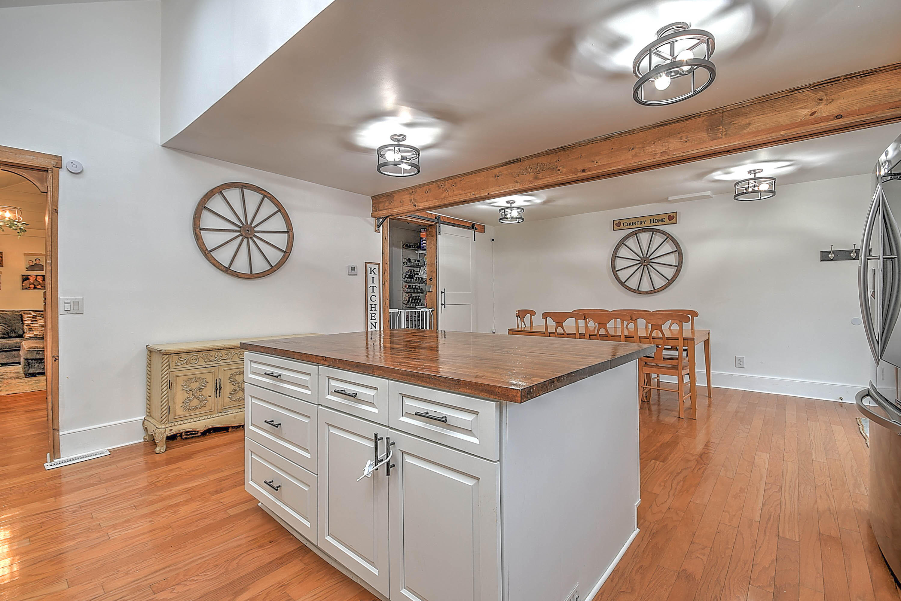 228 Garland Branch Road Watauga, TN 37694 - Photo 5 of 49 Garland Branch-8