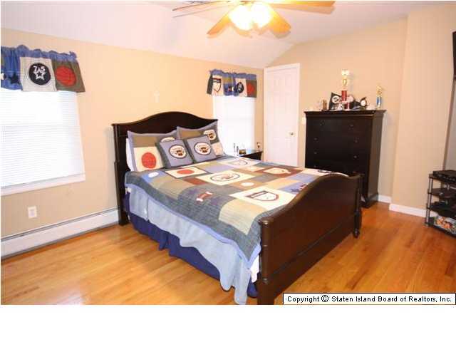 385 Willowbrook Road Staten Island, NY 10314 - Photo 8 of 17 Additional Photo