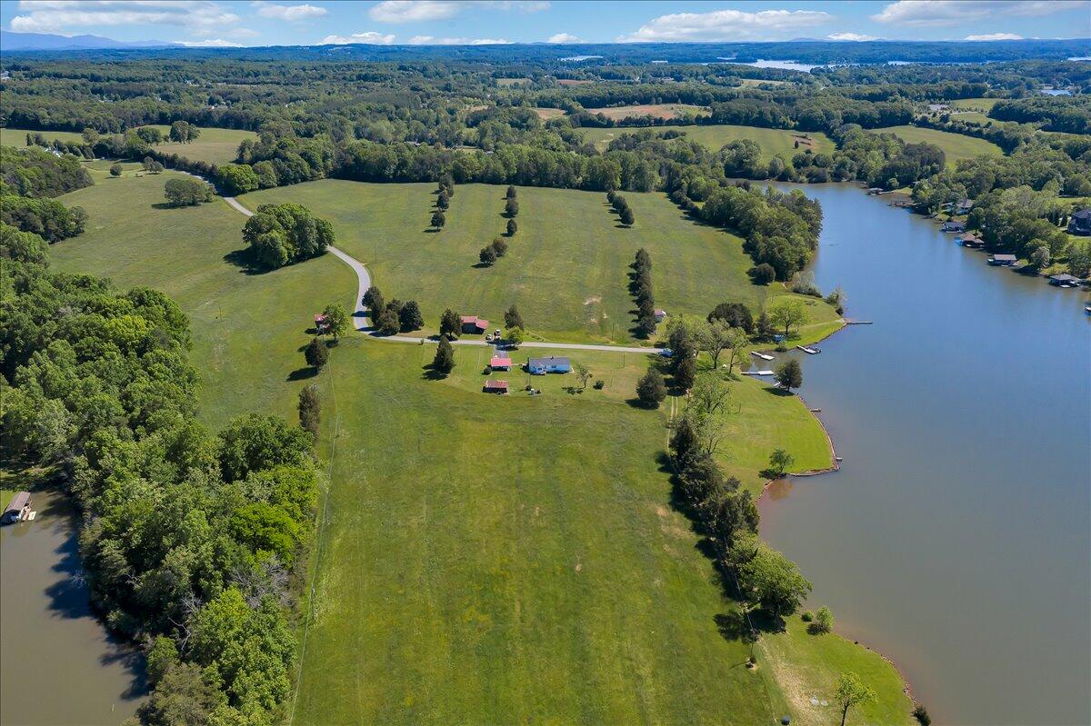 850 Rolling Road Moneta, VA 24121 - Photo 22 of 31 Jones photos (11)