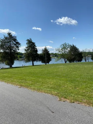 $7,700,000 | 850 Rolling Road, Moneta, VA 24121