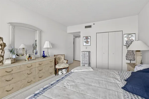 $495,000 | 20281 East Country Club Drive, Unit 2403, Aventura, FL 33180