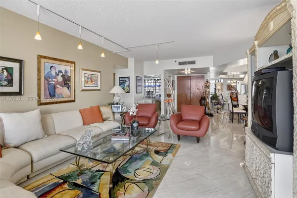 $495,000 | 20281 East Country Club Drive, Unit 2403, Aventura, FL 33180